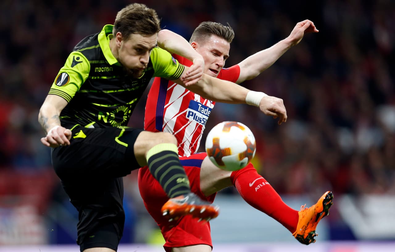 Por el Sporting, el que tuvo la más clara para el descuento fue Coates, pero su definición fue mala y la oportunidad siguió derecho.