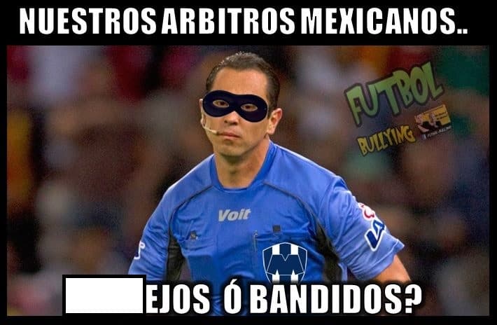 Monterrey perdió por 1-0 con los Tuzos pero la ventaja pudo ser más amplia, los memes señalan a rayados de ayuda arbitral.