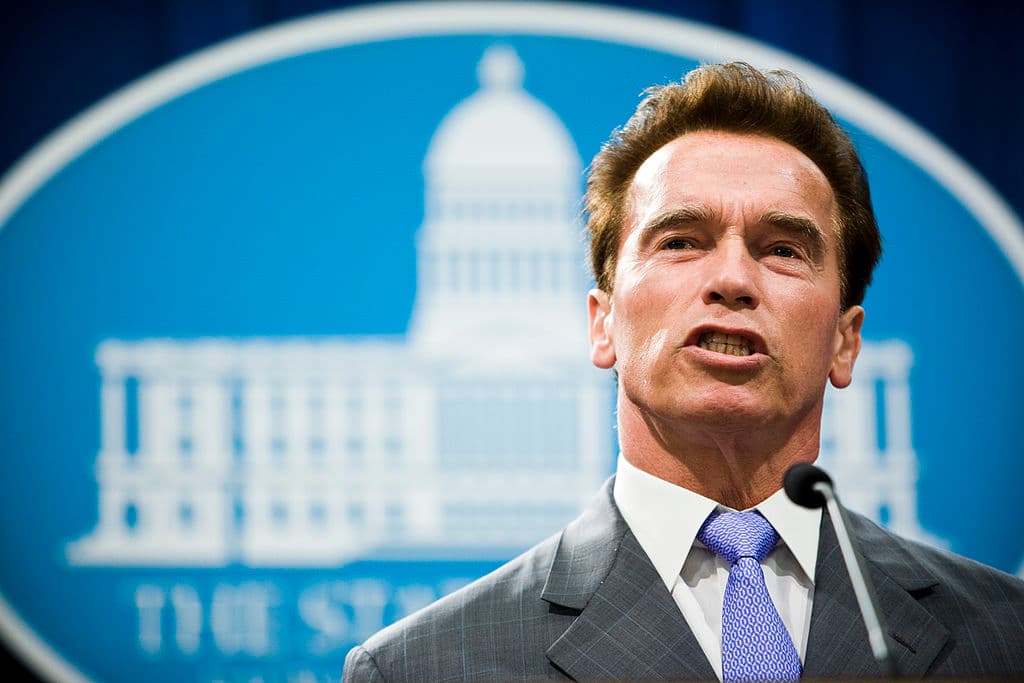 "Pero no hay nada que me apasione más que mantener a Estados Unidos grande, y es el único tema que puede hacerme perder los estribos", cerró la estrella de ‘Terminator’.