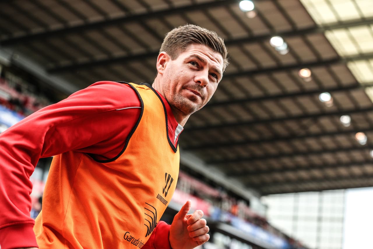 Steven Gerrard vuelve a casa