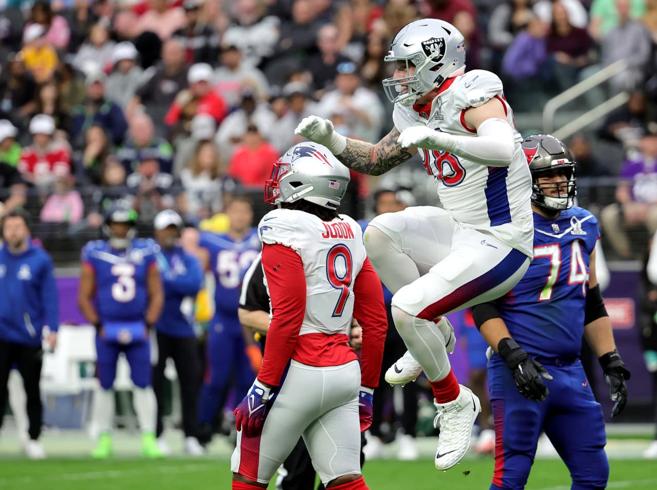 En un partido con show aéreo la Conferencia Americana derrotó a la Conferencia Nacional en el Pro Bowl.