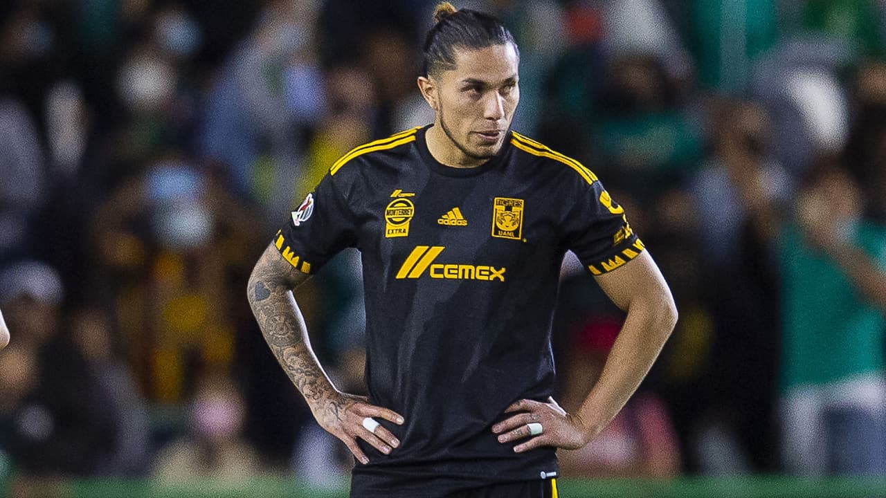 Se tambalea fichaje de Carlos Salcedo en Brasil por desacuerdo