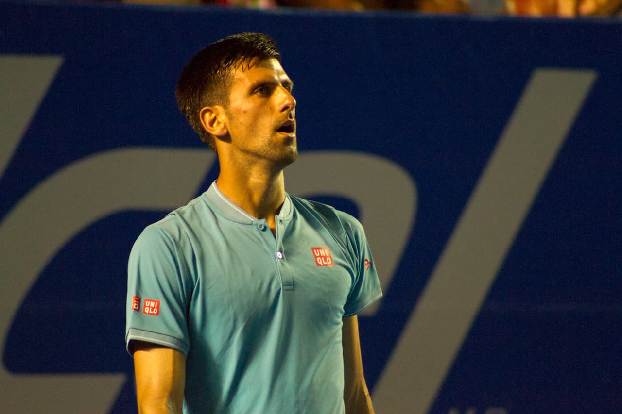 Nick Kyrgios eliminó al favorito del Abierto Mexicano, el serbio Novak Djokovic, número dos en la siembra de la ATP. El australiano dio una demostración de potencia y precisión con su saque que se tradujo en 25 aces para acceder a las Semifinales.