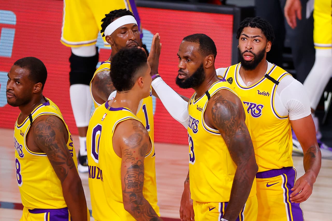 Los Angeles Lakers retoman su juego y vencen 88-111 a los Portland Trail Blazers y ponen la serie 1-1.