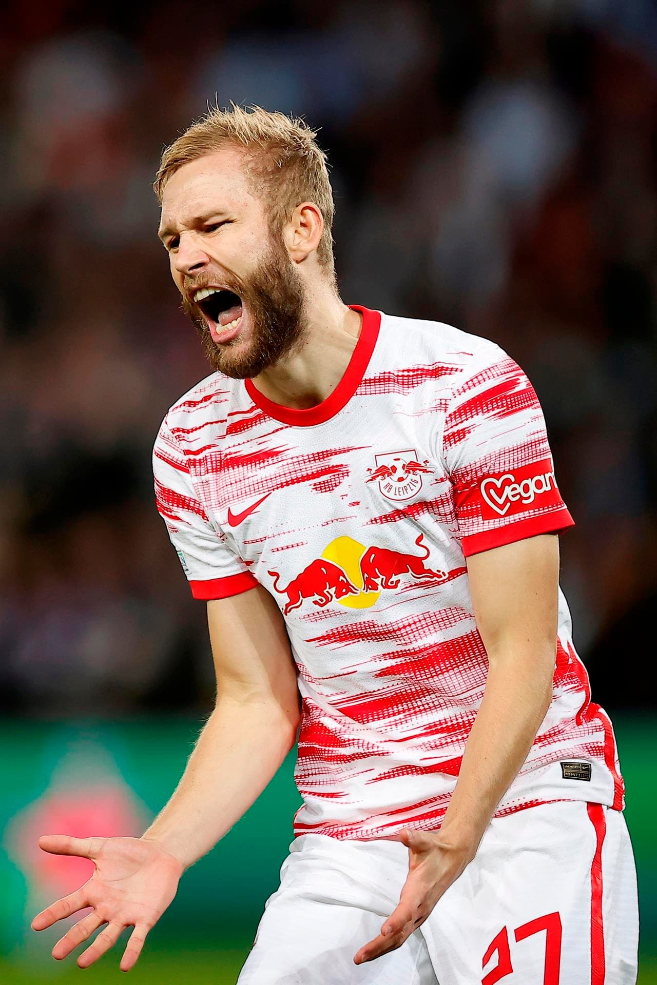 Barcelona se impone sobre el RB Leipzig 3-2 con doblete de Lionel Messi (67', 74') y gol de Kylian Mbappé (9'), mientras que para la escuadra alemana, fueron André Silva (28') y Nordi Mukiele (57') quienes sumaron anotaciones en el Parque de los Príncipes.