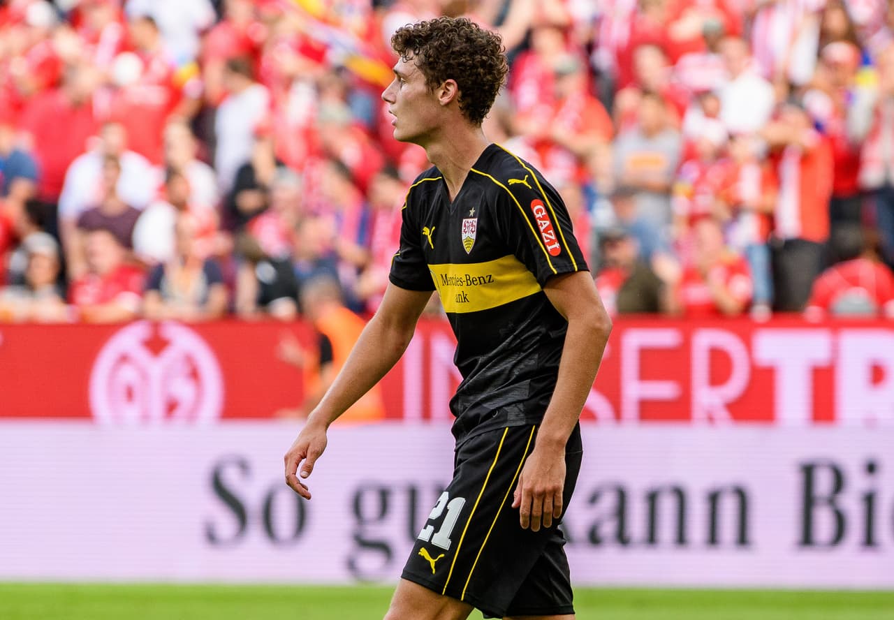 El Bayern Múnich va con todo por Benjamin Pavard. El jugador del Stuttgart se cotizó después del título con Francia en Rusia 2018 y los bávaros lo pusieron como objetivo primordial.