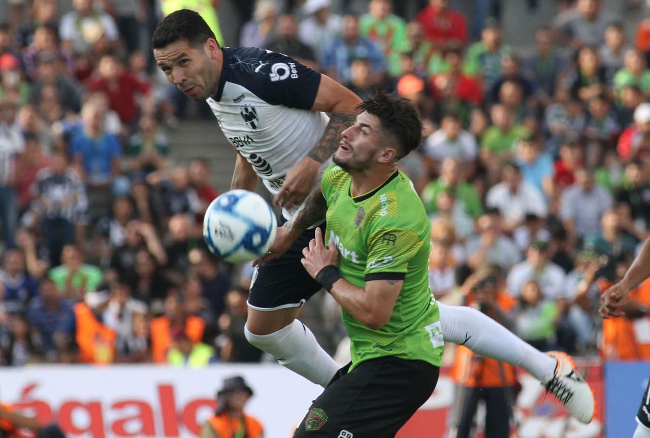 Rayados sufre la cuarta derrota del torneo ante Juárez y los Bravos sorprenden en el cierre de la Fecha 8 en la Liga MX.