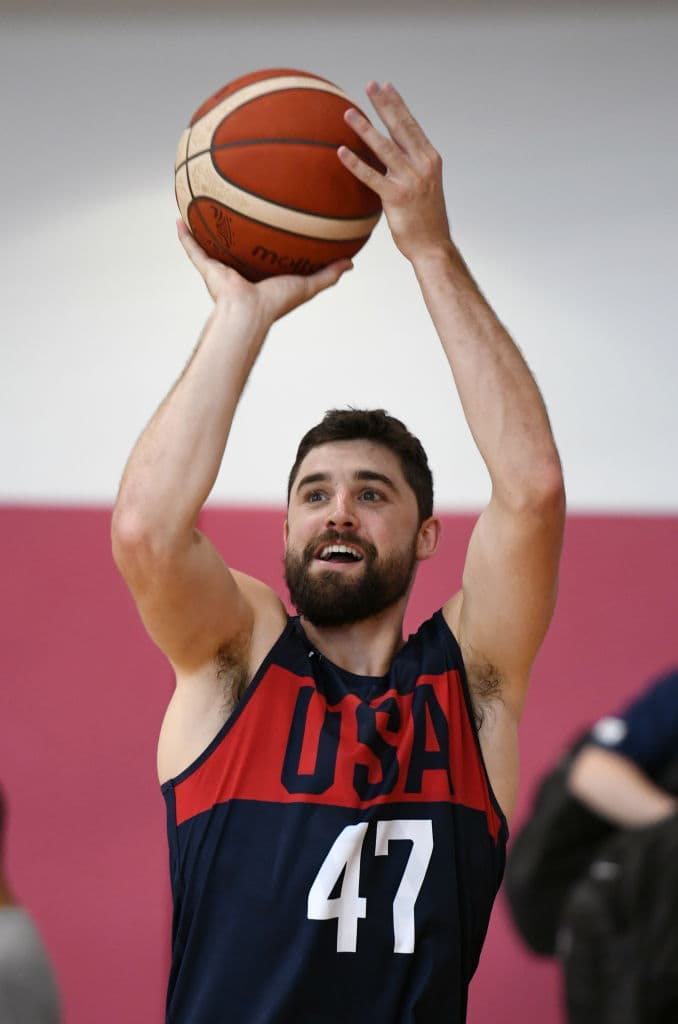 Joe Harris, de los Brooklyn Nets, ganador del más reciente concurso de triples en el Juego de Estrellas y un jugador que ha ido mejorando año con año, contemplado para estar con el Team USA.