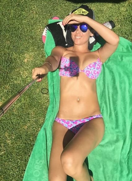 Maura es una candente chilena que es pareja del jugador del Sport Recife, Mark González. Ambos son conocidos como los Beckham chilenos.