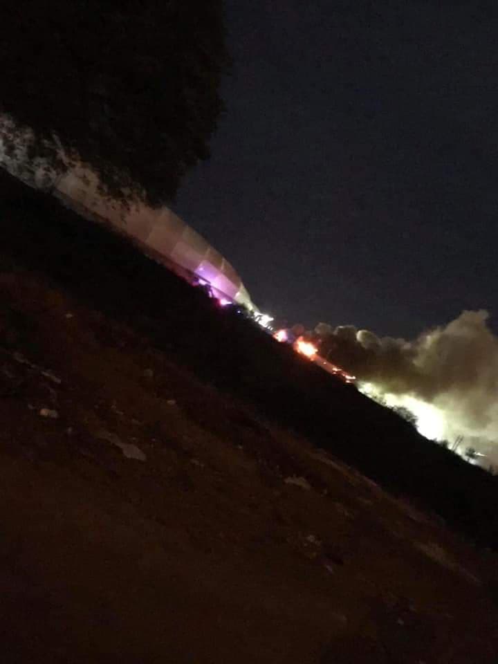 ¡Susto en Mazatlán! Se incendia una bodega junto al estadio