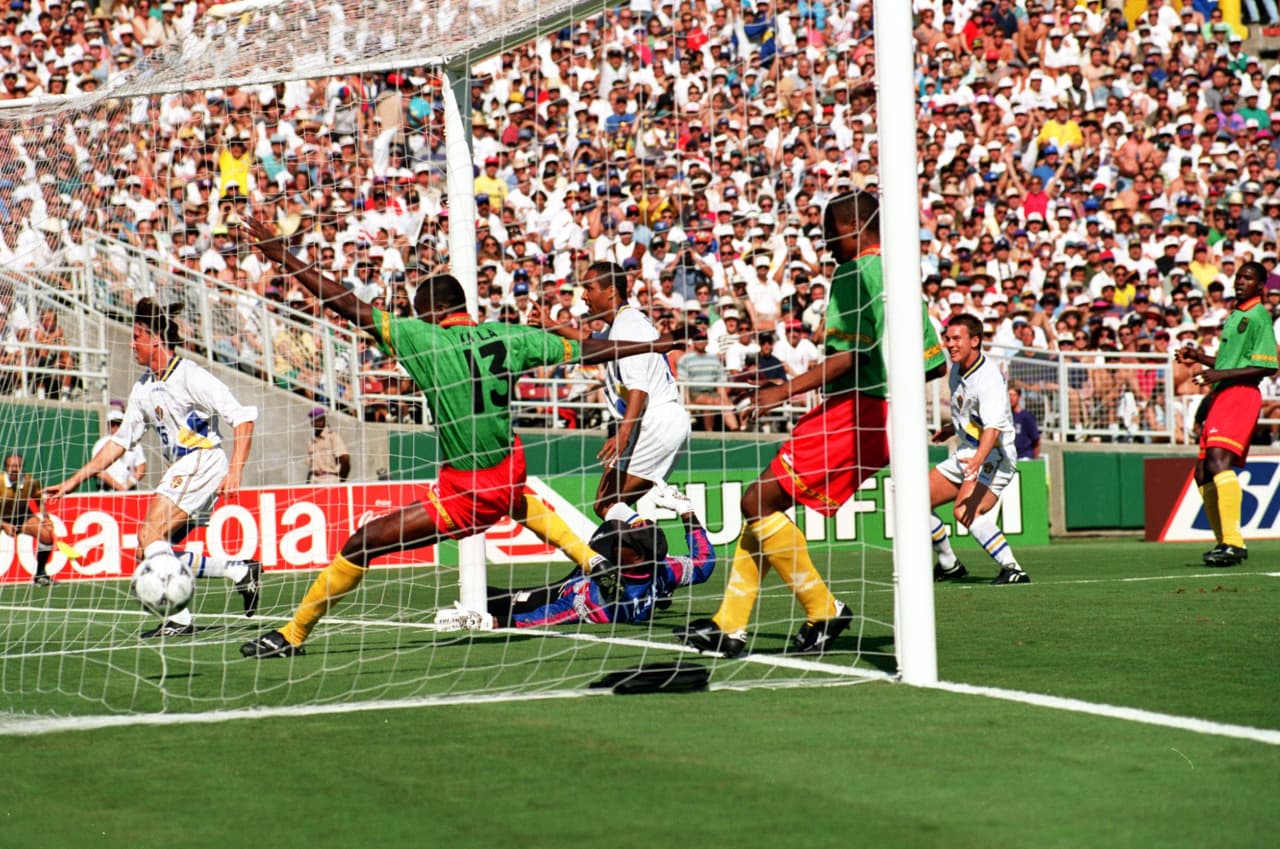 Suecia comenzó su camino en Estados Unidos contra Camerún, en un partido muy parejo en el que igualaron 2-2 en el estadio Rose Bowl de Los Angeles.