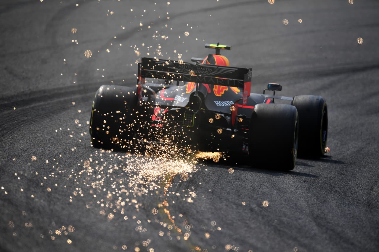 El francés Pierre Gasly en práctica para el gran Premio de China en el Circuito Internacional de Shanghái.