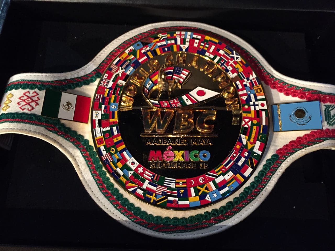 La pelea entre Saúl 'Canelo' Álvarez y Gennady Golovkin se empieza a calentar en medio de la presentación de los boxeadores en el T-Mobile Arena de Las Vegas, Nevada.