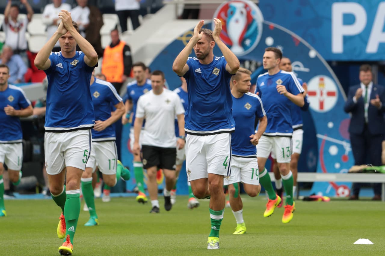 Entrada de Croacia al Estadio Bordeaux en Burdeos.