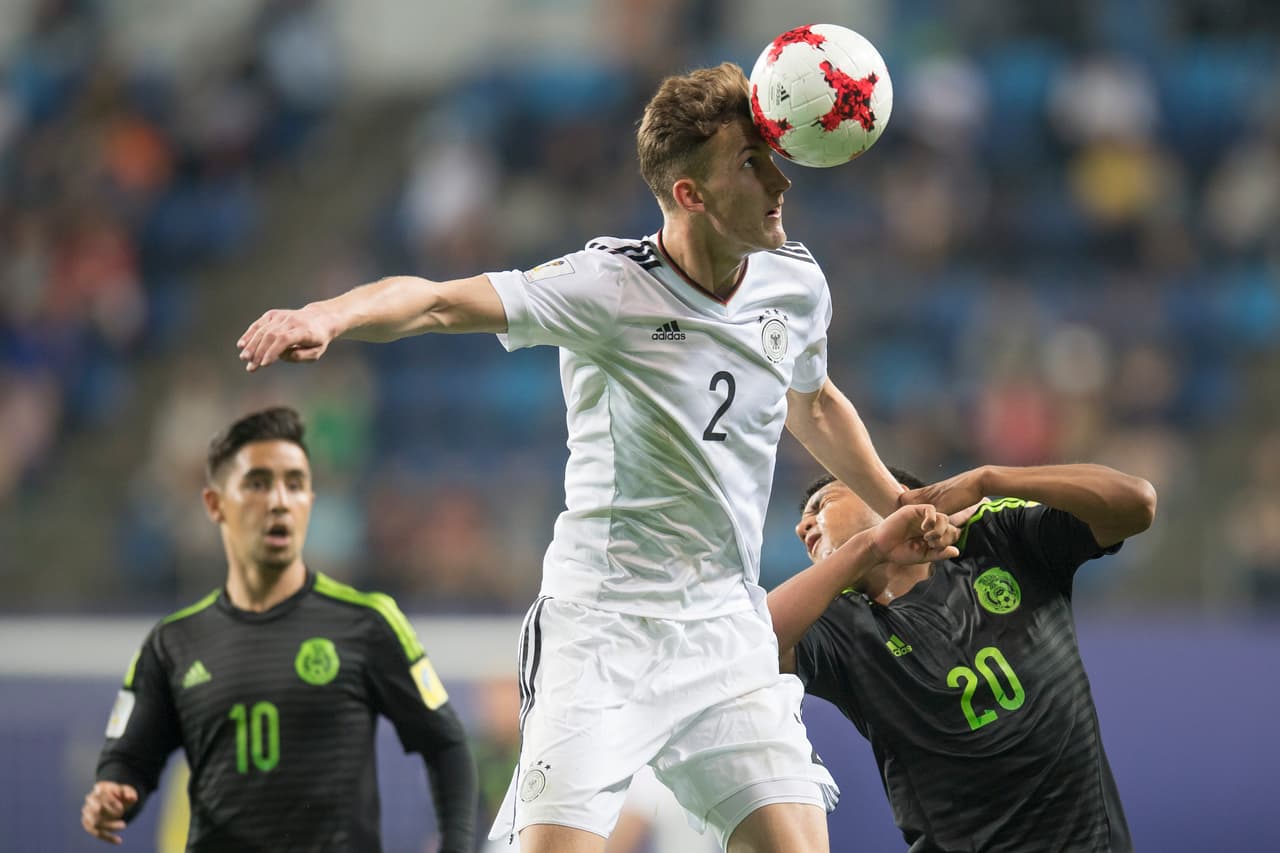 Ambos equipos entraron a la disputa del balón, sin especular mucho pues tras la primera jornada son rivales directos.