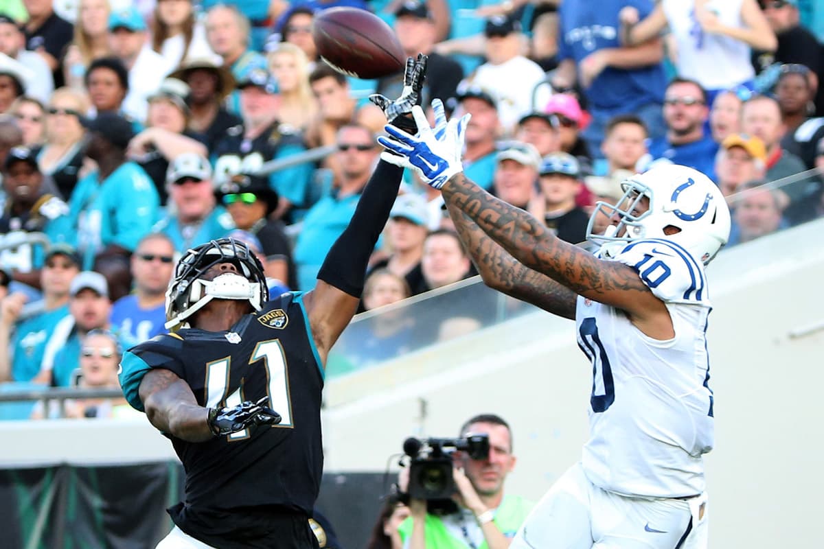 Los Jaguars apabullaron a los Colts 51-16 y con ello ganaron terreno en la caótica SUR AFC.