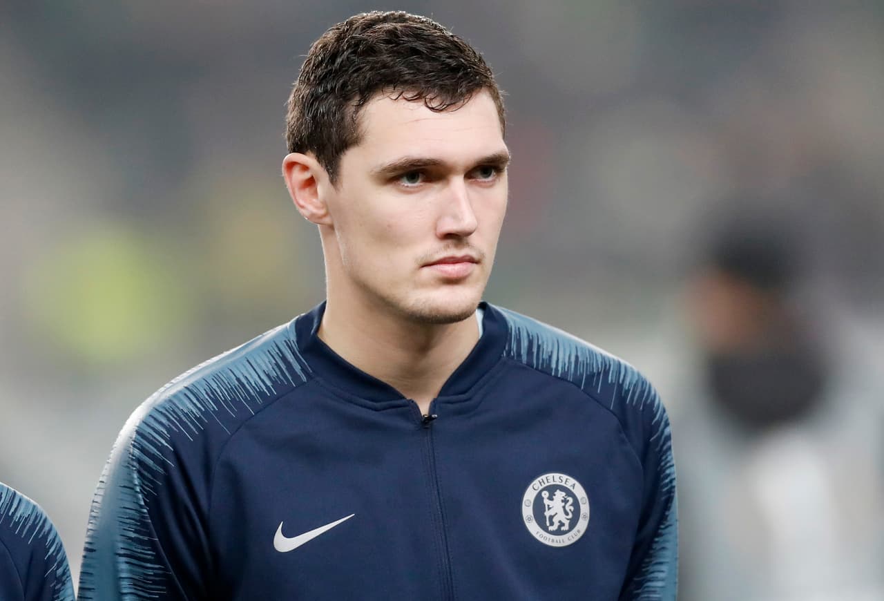 En Alemania se dice que el Dortmund y el Bayern están en una carrera por quedarse con Andreas Christensen, quien no cuenta para Maurizio Sarri en el Chelsea.