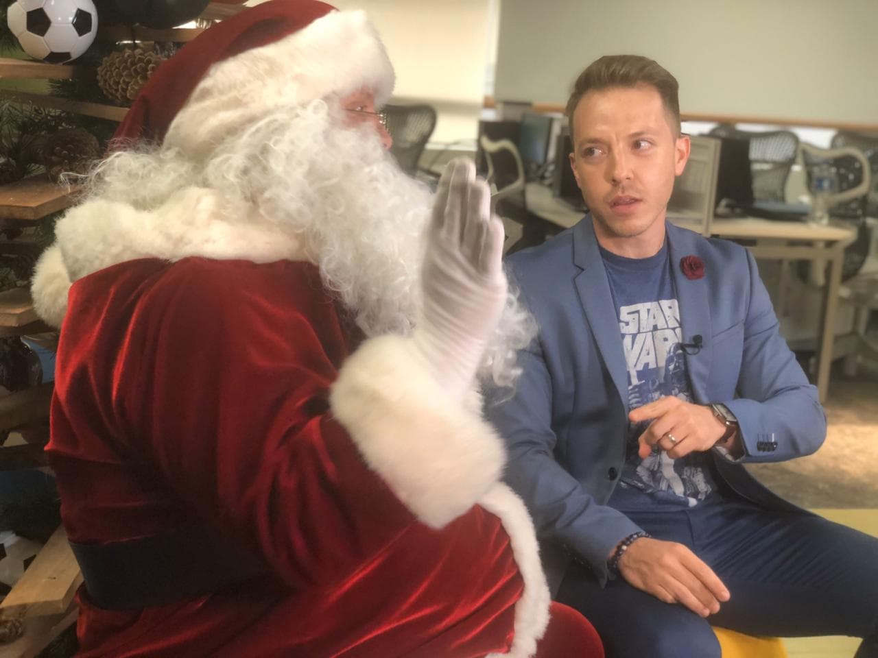 Entre bromas, risas y muchas peticiones recibimos una visita muy especial.