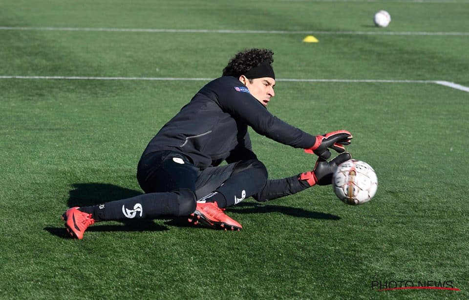 Sábado 7 de abril - Genk Vs. Standard: después de la fecha FIFA el portero Guillermo Ochoa fue suplente del equipo de Lieja ante el Charleroi. La lógica indica que el del Tri regresará a la titular, pero también es cierto que ya son dos juegos seguidos sin jugar, ya que en la Copa también estuvo en el banquillo.