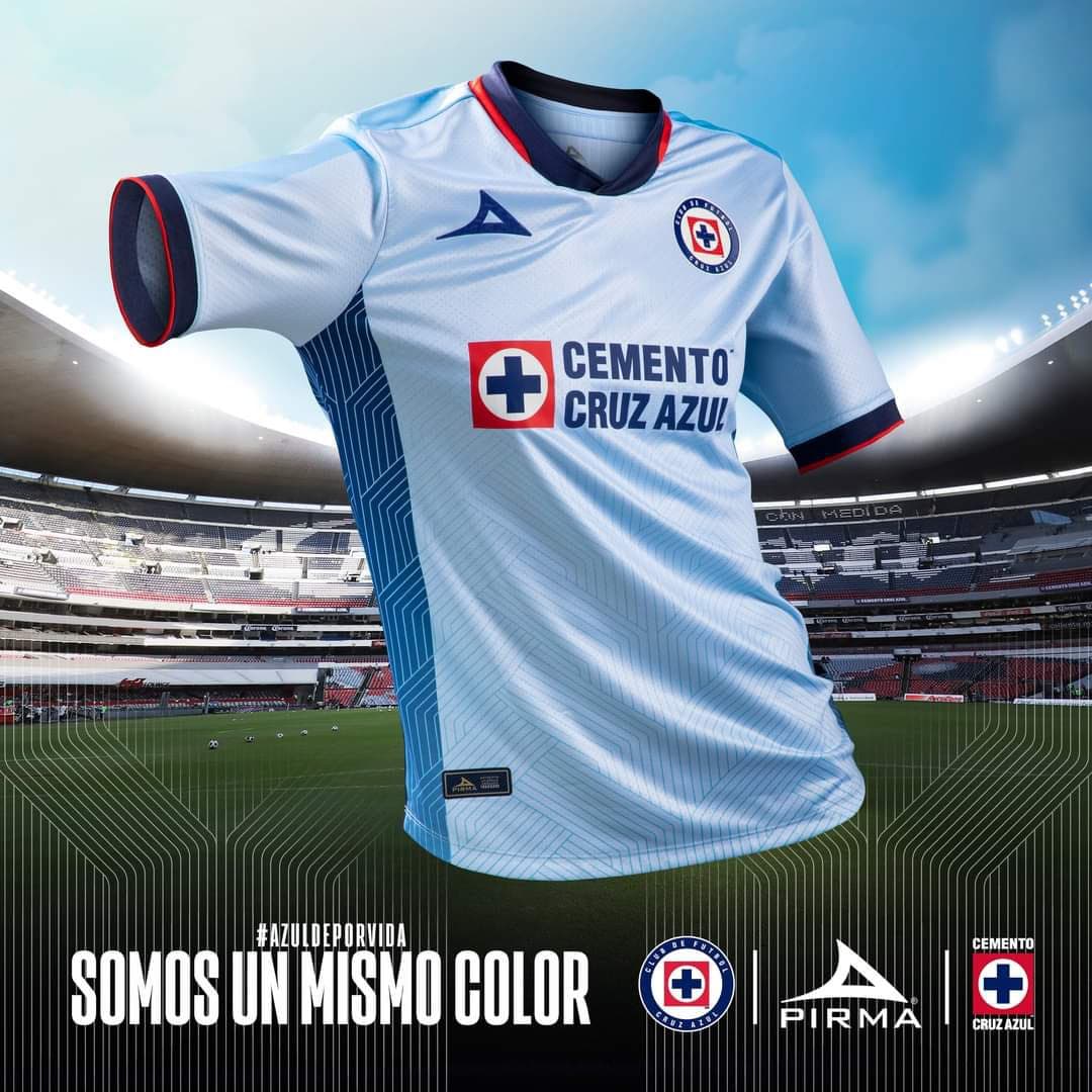La Máquina sigue con el habitual color blanco con vivos azules y rojos para su camiseta de visitante.