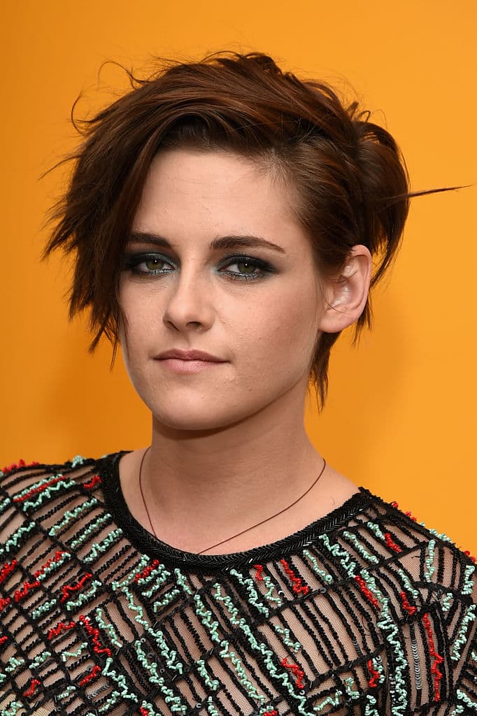 La historia se situa durante las vacaciones de Navidad en Sandringham junto a su ex marido, el príncipe Carlos y sus hijos, los príncipes William y Harry.