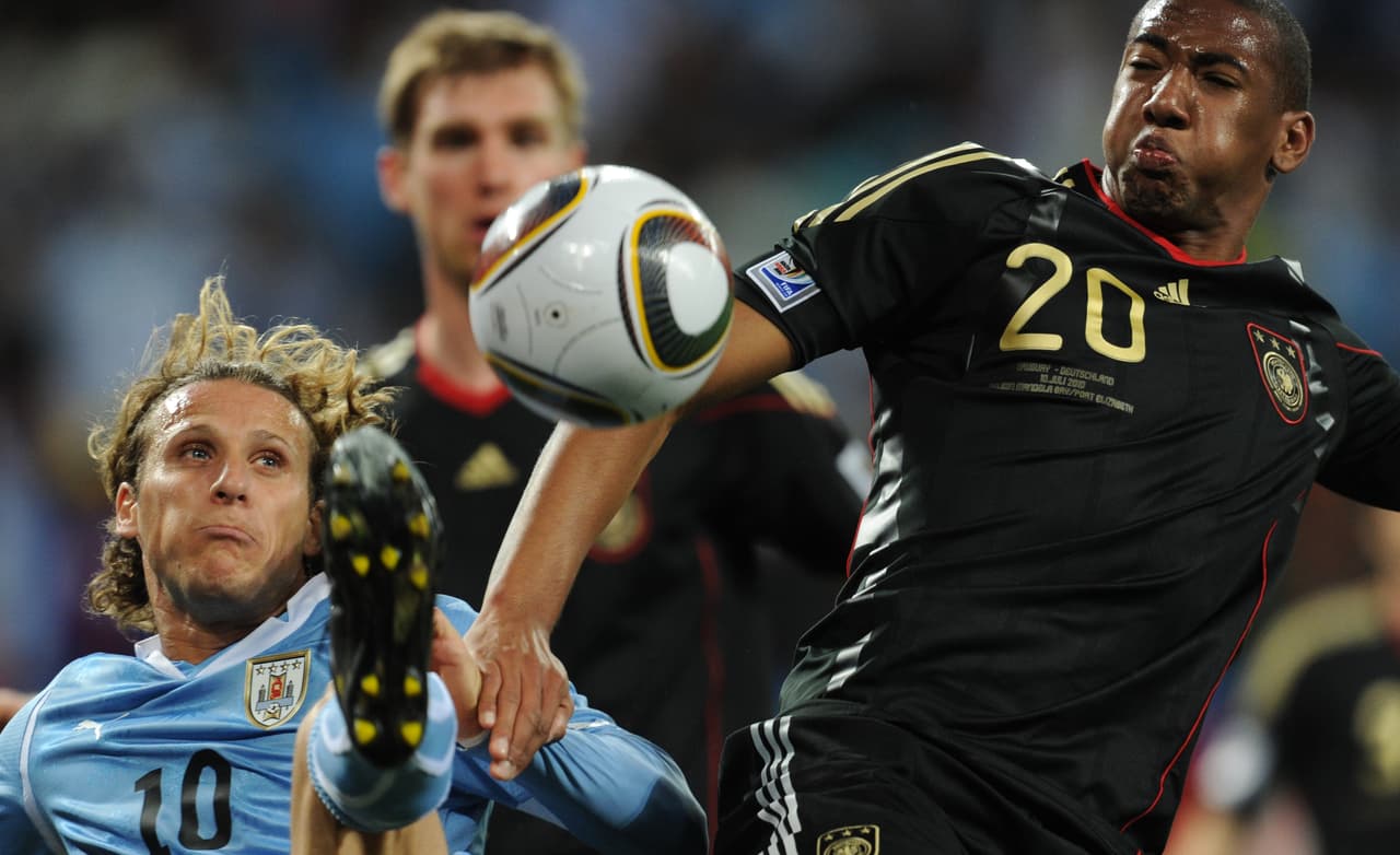 En el Mundial de 2010 Uruguay y Alemania disputaron un vibrante partido por el tercer lugar en el Estadio Nelson Mandela de Port Elizabeth.