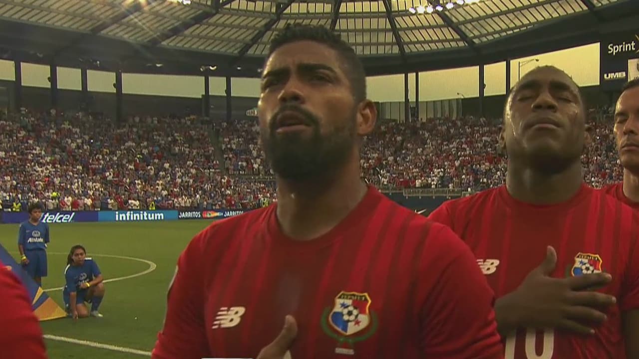 Harold Cummings: Buen trabajo por su banda, en varias ocasiones logró imponerse sobre los norteamericanos con su velocidad y fuerza. Calificación: 7.