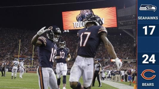 Con una dura defensiva Chicago superó a Seattle en el Monday Night Football. Mitchell Trubusky lanzó dos pases de anotación en la primera victoria de los Bears en 2018.