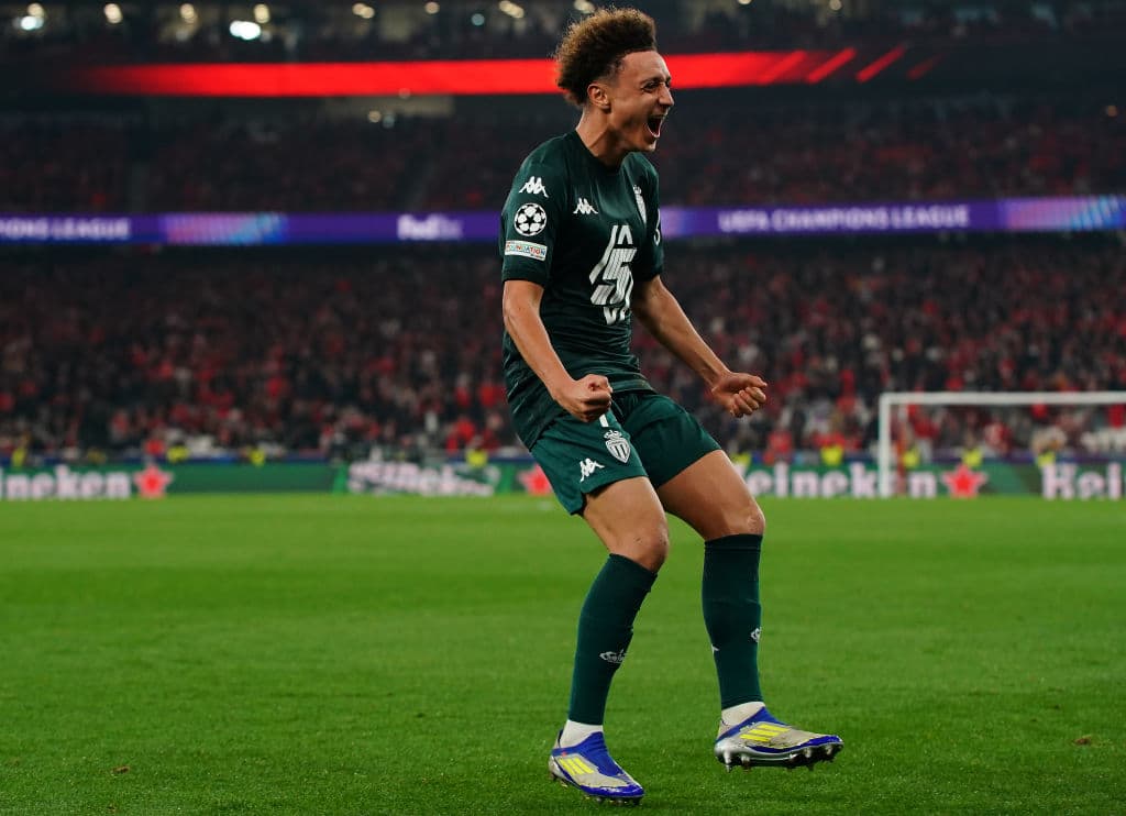 ELIESSE BEN SEGHIR - Bayer 04 Leverkusen
<br>