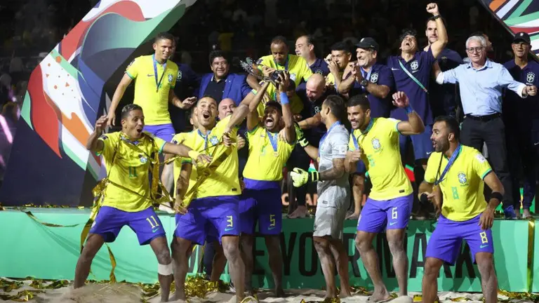 Il Brasile batte l'Italia e diventa sei volte campione della Beach World Cup |  TUDN Calcio
