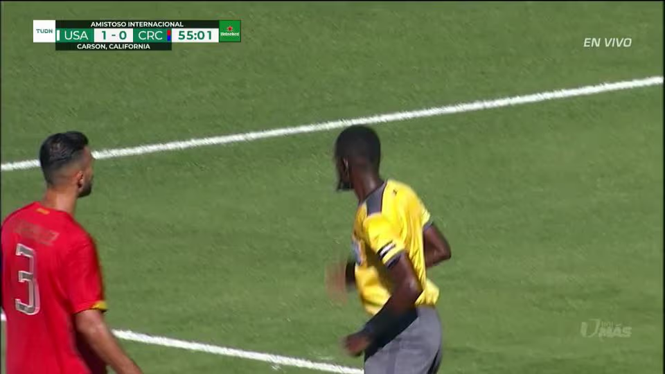 Tiro desviado de Keyner Brown | TUDN Selección EE.UU. | TUDN