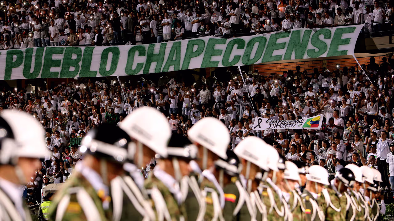 Atlético Nacional and Chapecoense play commemorative friendly in Medellín