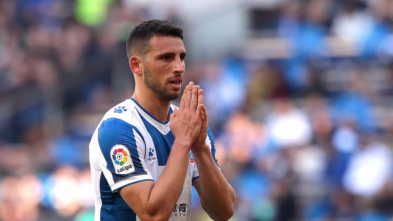 What is the current status of Calleri's contract at Sao Paulo?