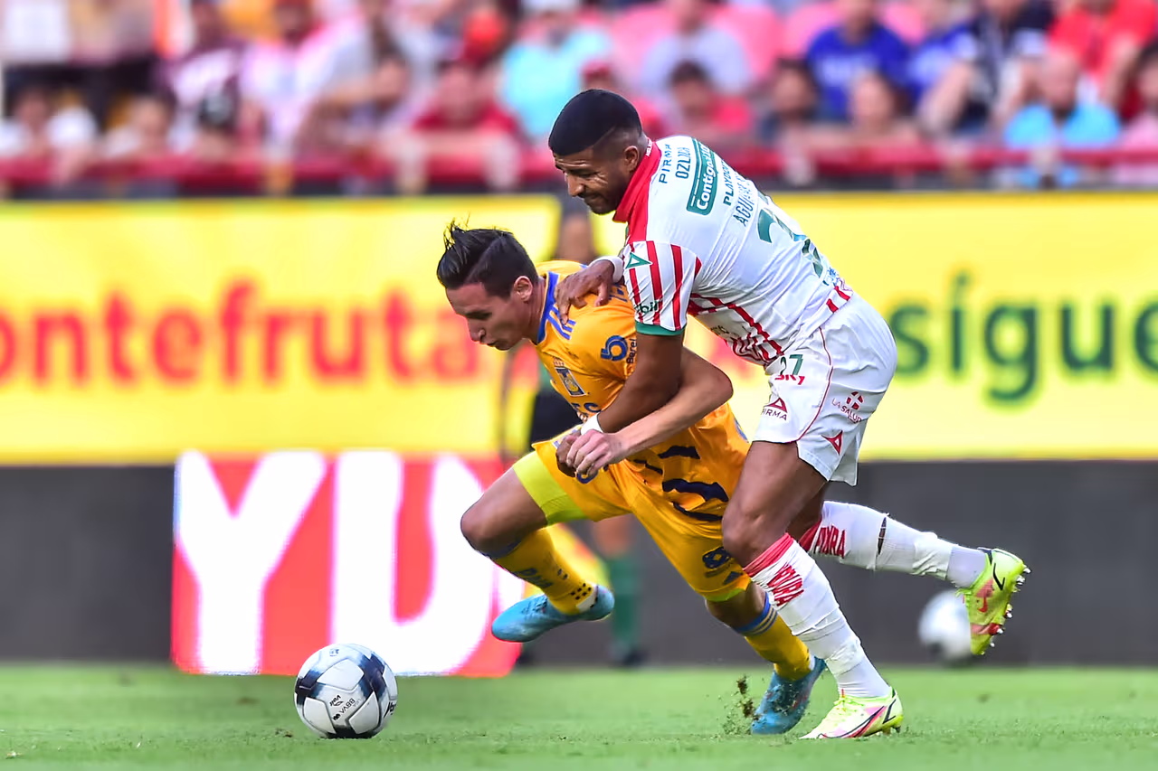 Imágenes y galería de fotos: Necaxa vs Tigres partido de la Jornada 15 ...