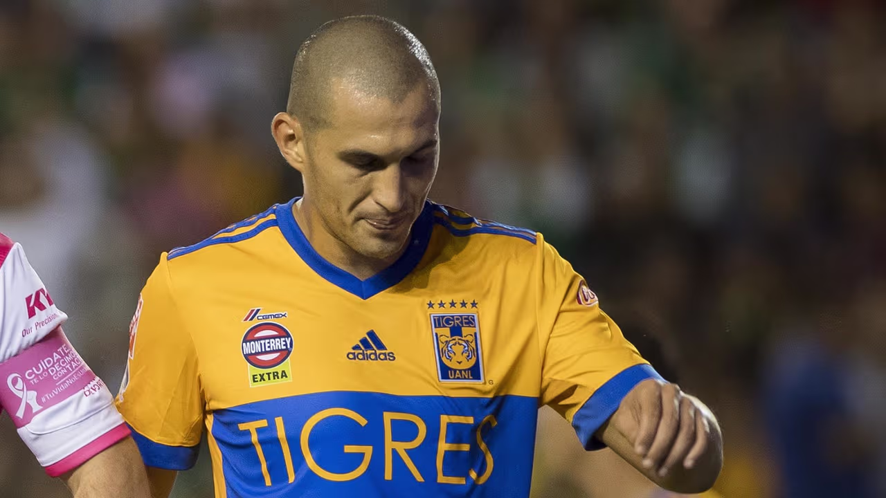 Jorge Torres Nilo ofreció disculpas por la patada de tarjeta roja que le pegó al ‘Rifle’ Andrade | TUDN Liga MX
