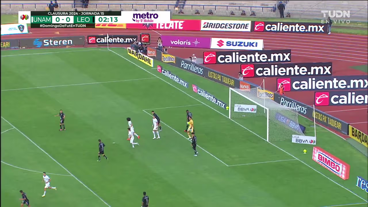 ¡TIRO ATAJADO! disparo por Ulíses Rivas. | TUDN Liga MX | TUDN