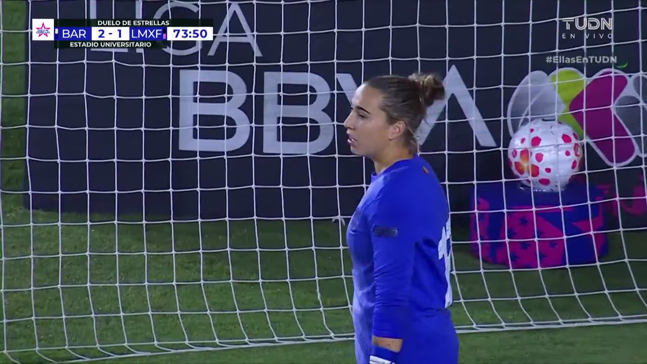 ¡Vuelo extraordinario! Cata Coll le quita el empate a Ceceña | TUDN ...