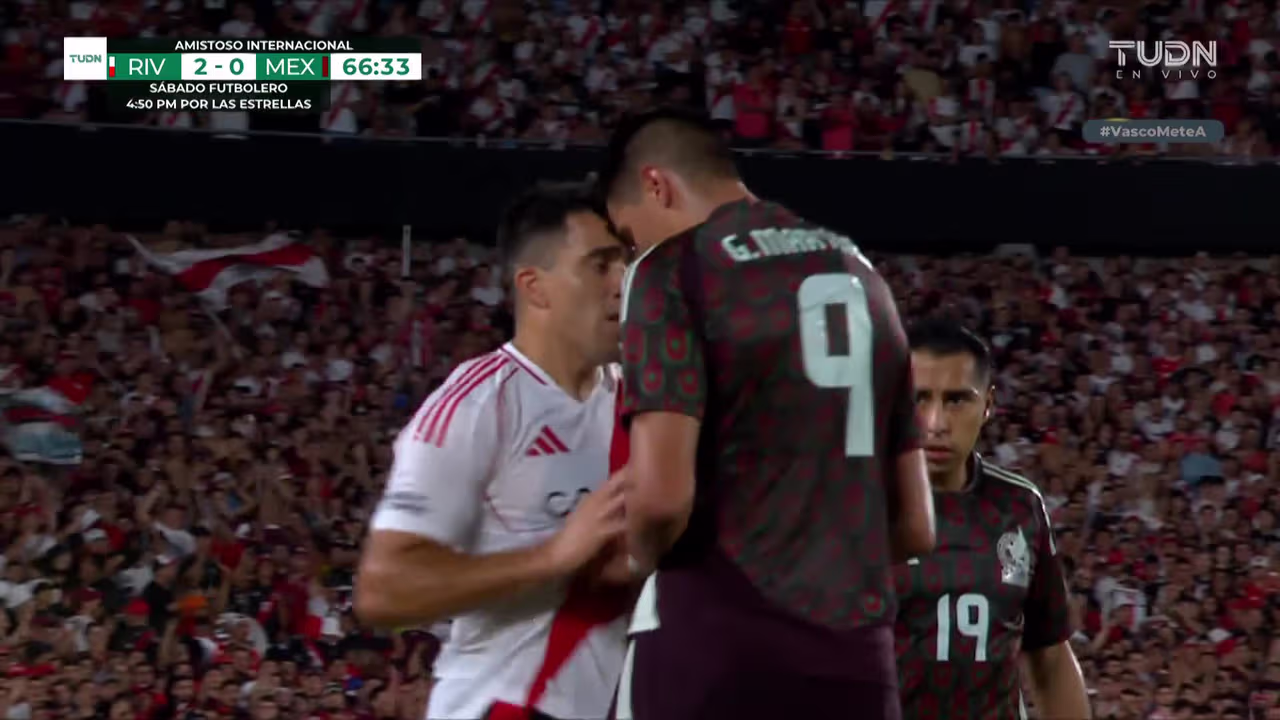 ¡Memote vs. Acuña! El delantero mexicano no se achica frente al ...