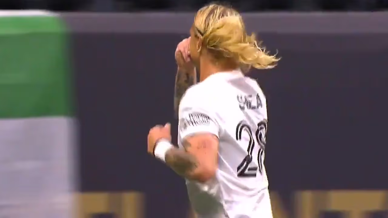 Asistencia de Pizarro y gol de Brek Shea | TUDN MLS | TUDN