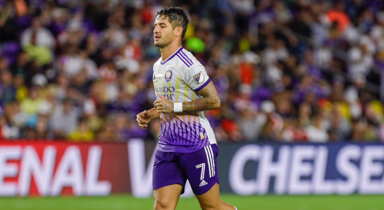 Baja sensible: Alexandre Pato será intervenido en una de sus rodillas ...