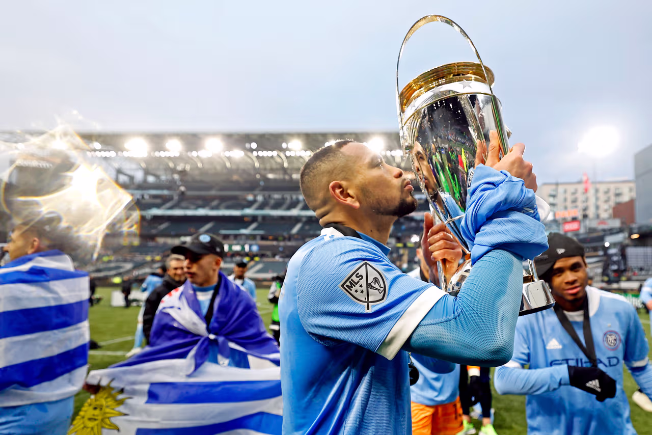 De El Bronx a la Costa Brava: Alex Callens se suma al Girona FC | TUDN ...