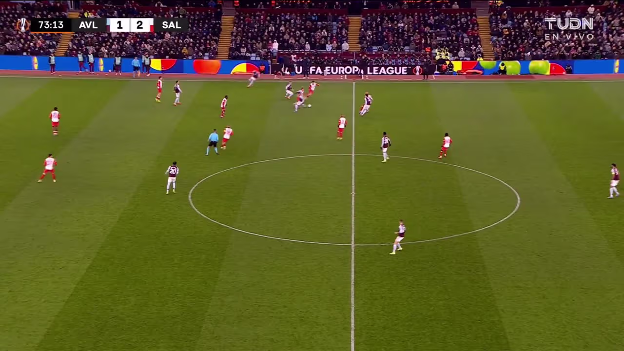 ¡TIRO ATAJADO! disparo por Tim Trummer. | TUDN UEFA Europa League | TUDN