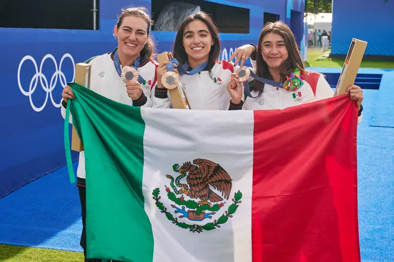 ¡México Consigue Su Primera Medalla en Juegos Olímpicos Paris 2024! Bronce en el Tiro con Arco Femenil