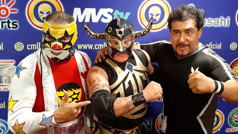 Súper Muñeco y las leyendas se van agradecidos por el aplauso del ...