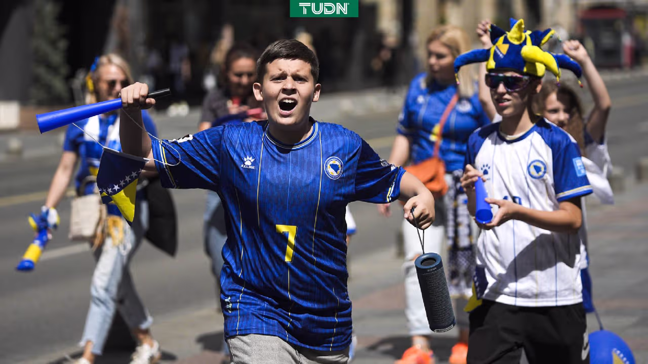 Canada vs. Bosnia and Herzegovina IN VIVO: Taps the host