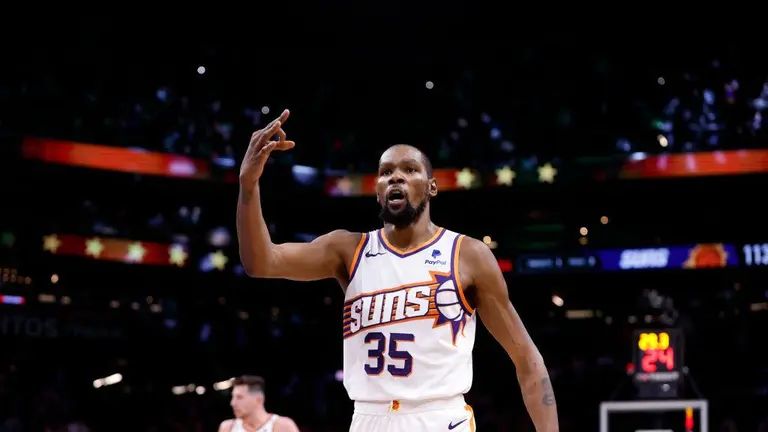 Kevin Durant Joins Elite 28,000 Point Club in NBA History