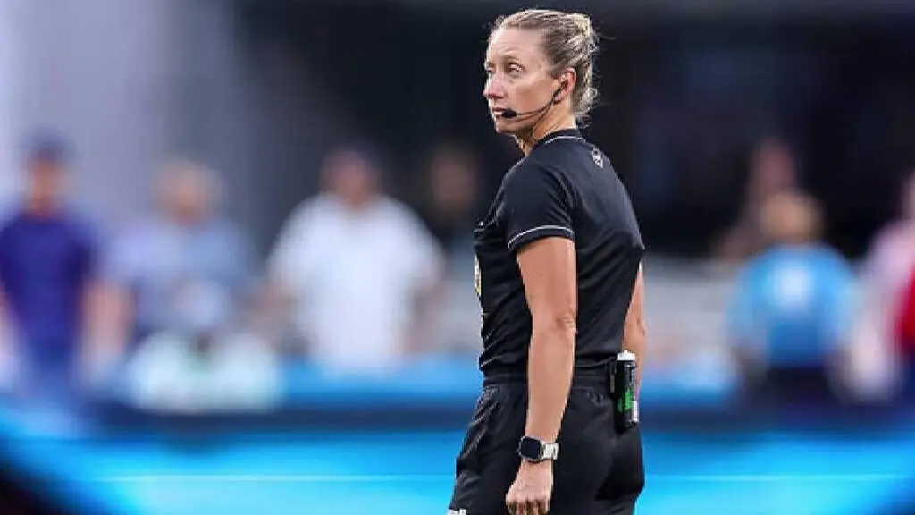 Mundial 2026: Tori Penso encabezó por primera vez una tripleta arbitral de  mujeres