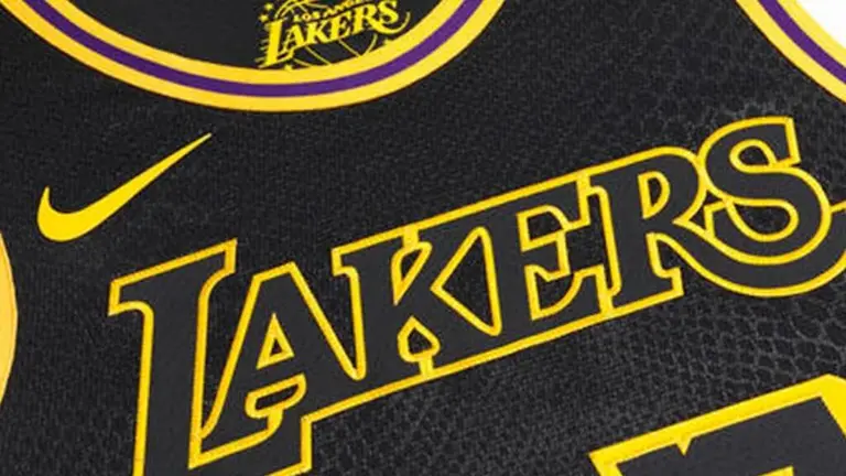 Lakers usarão uniforme que homenageia Kobe em jogo que pode dar o título -  07/10/2020 - UOL Esporte